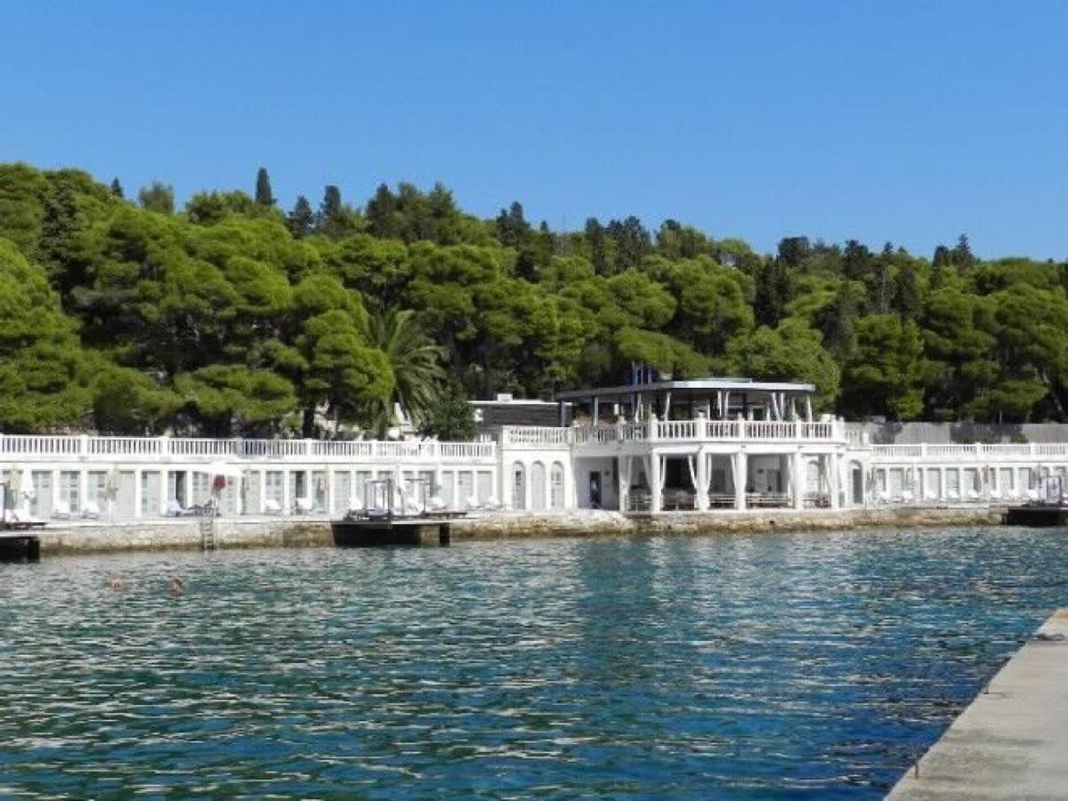 Apartments Prosperina Hvar Town Bagian luar foto