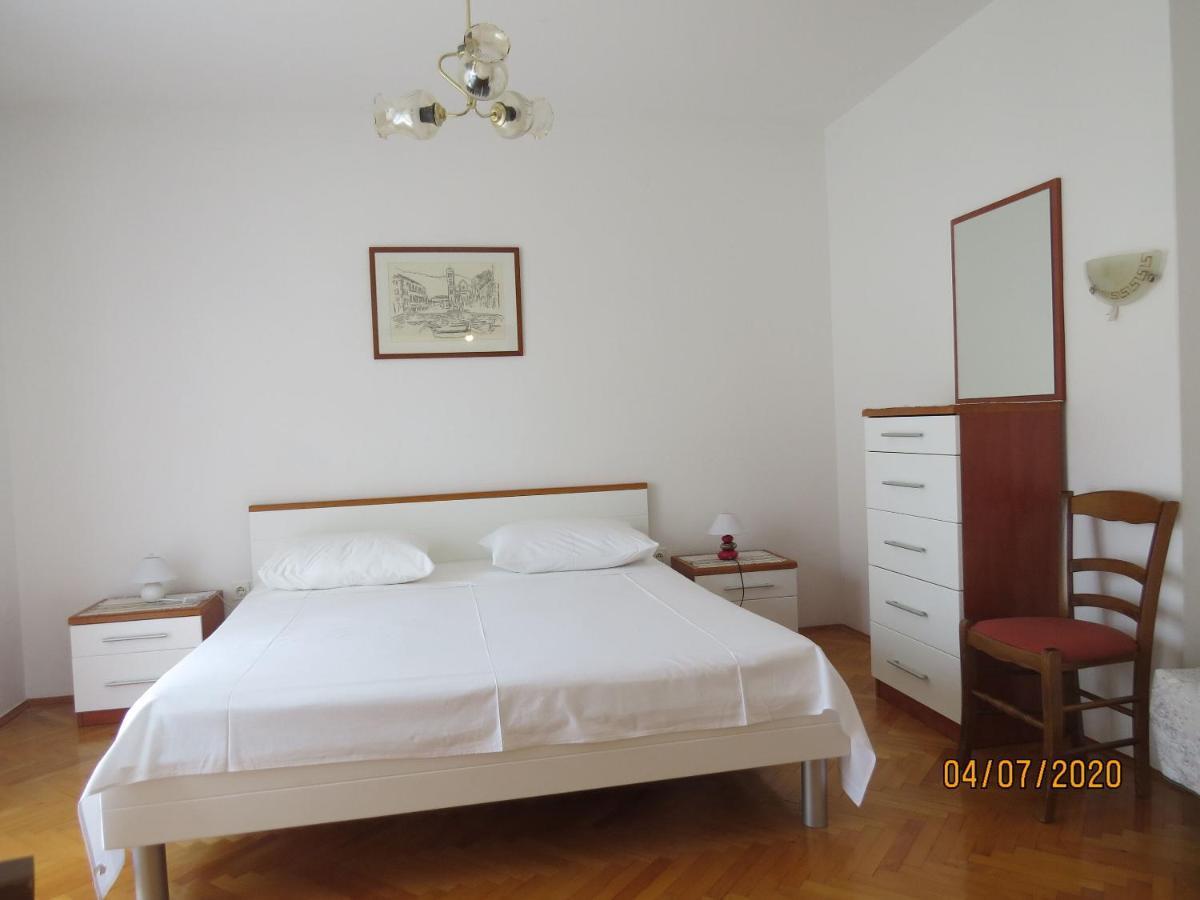 Apartments Prosperina Hvar Town Bagian luar foto