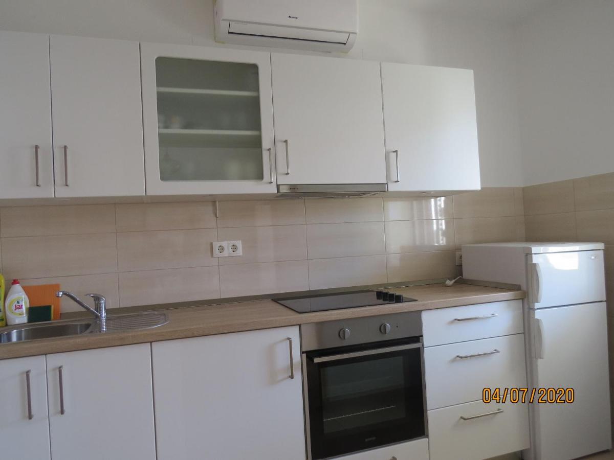 Apartments Prosperina Hvar Town Bagian luar foto