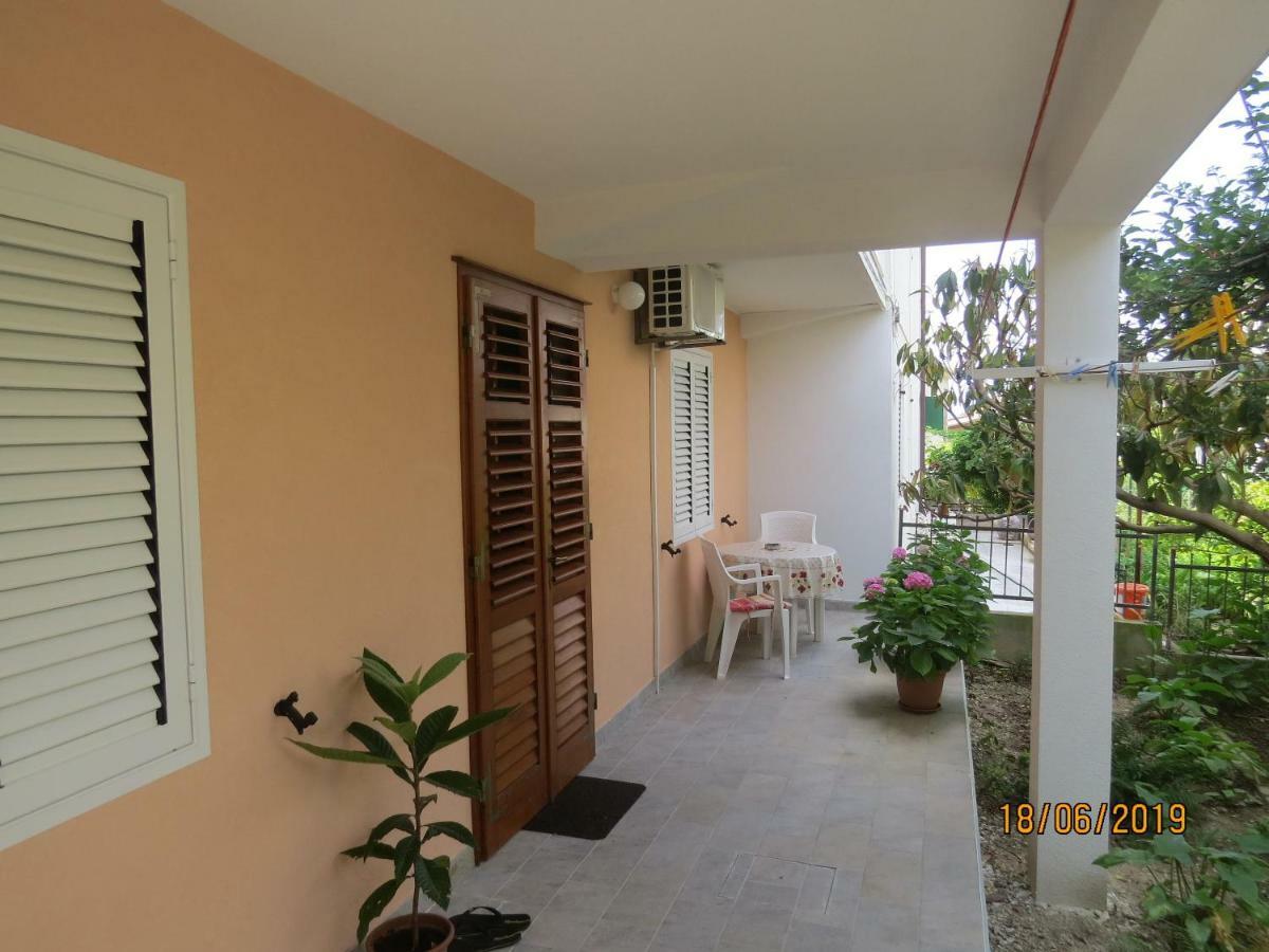Apartments Prosperina Hvar Town Bagian luar foto